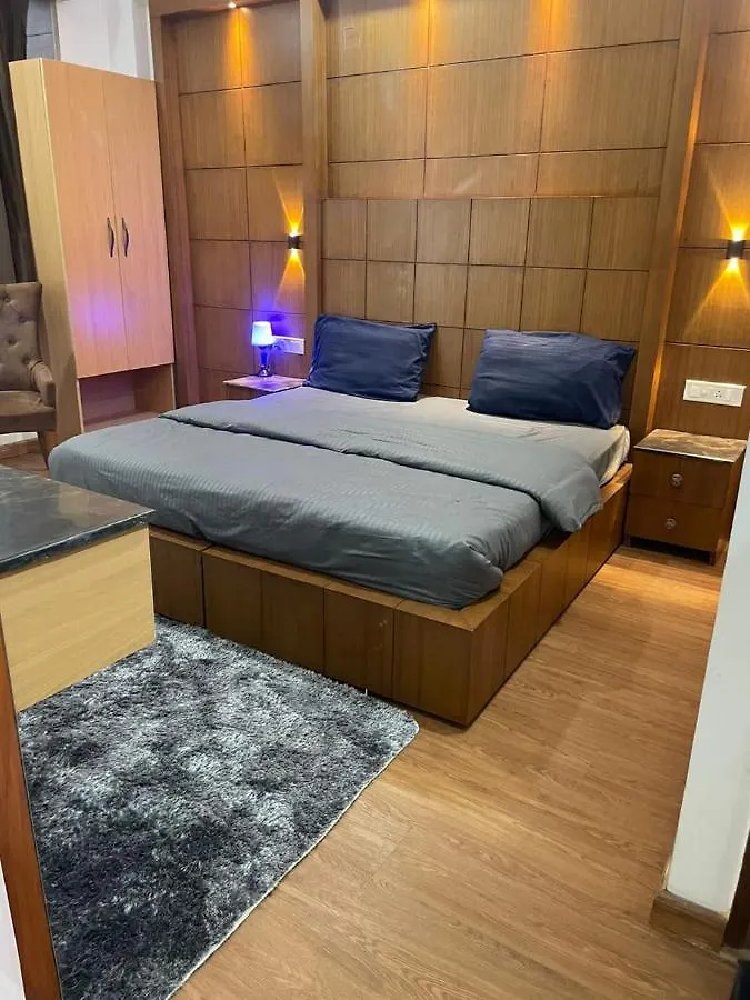 Loomstay Akshay Hotel Gurgaon